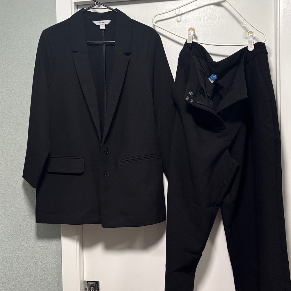 Old Navy Black Tailored Blazer Jacket large and pants petite